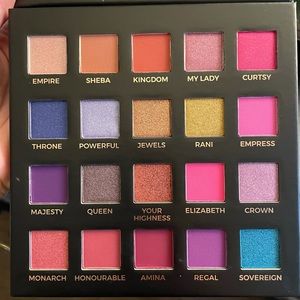 Eloise The Queen Eyeshadow Palette